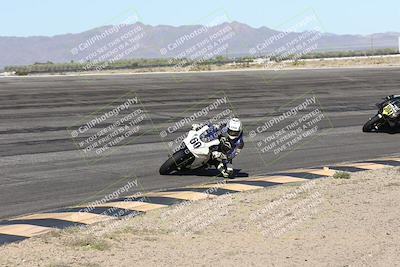 media/Jan-16-2026-CVMA Friday Practice (Fri) [[6f2bf47531]]/5-Racer 4-Trackday1/Session 2 (Bowl)/